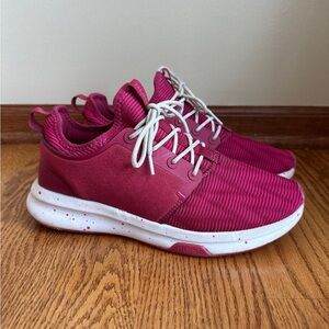 KURU Women's Pink Sneakers